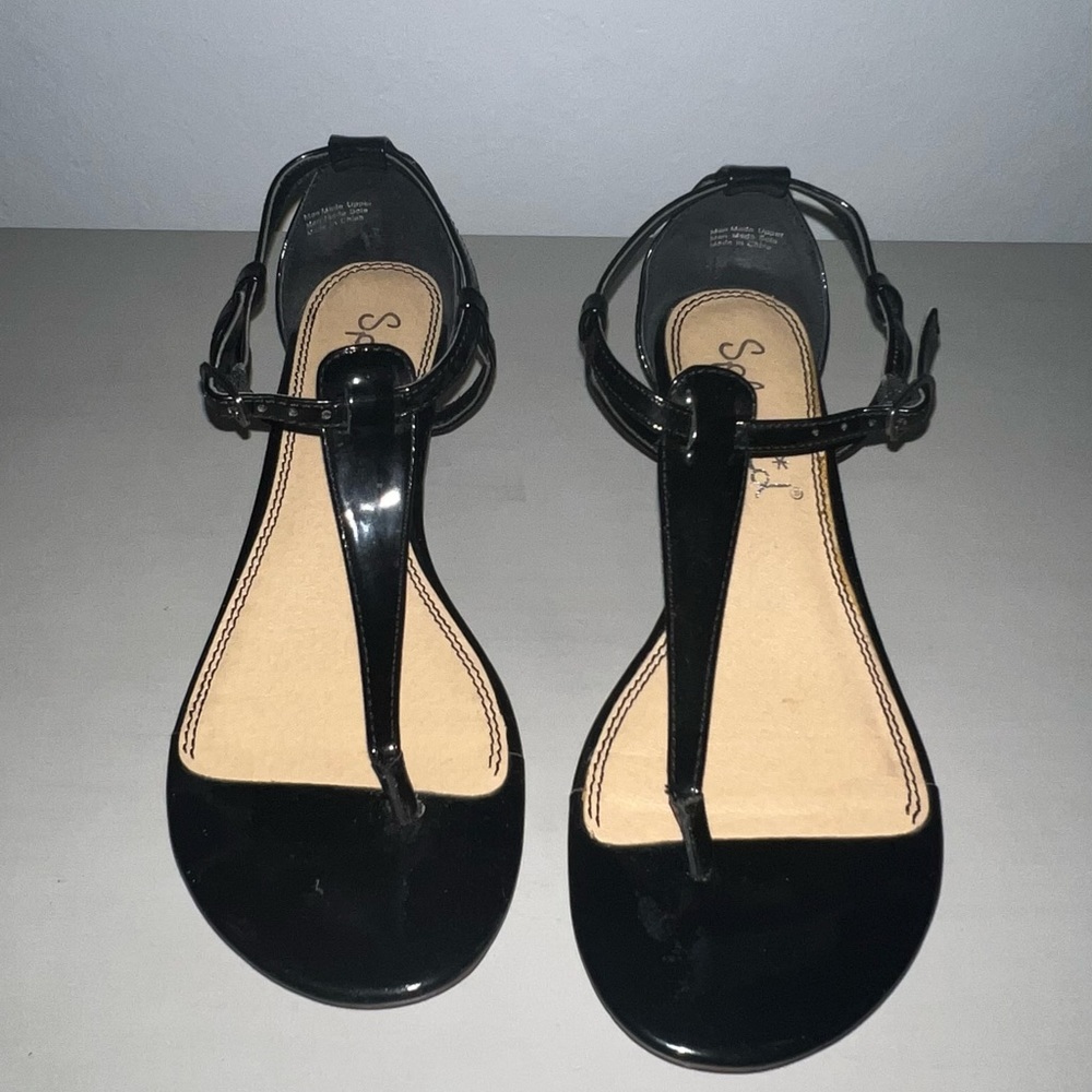 Splendid, size 6.5  black patent leather sandal